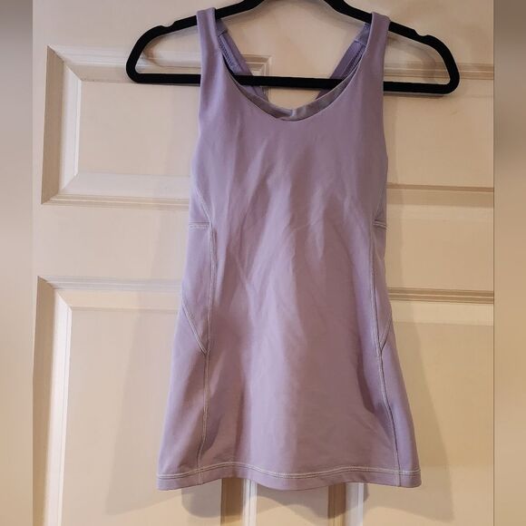 Lululemon lavender purple active tank. Has small mark. No size, 12in pit To Pit - Picture 1 of 6